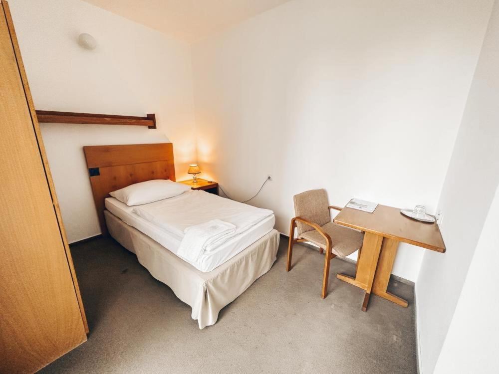 Hotel Medlov Nove Mesto na Morave Luaran gambar